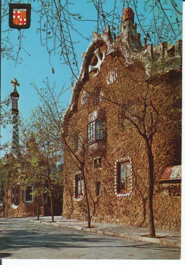 Postal-Postcard 17404: BARCELONA - Entrada al Parque Guell