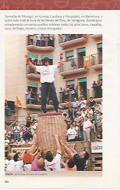 LAMINA COSSIO 50004:Bous al carrer en Cardona