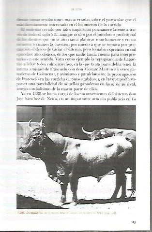 LAMINA COSSIO 50110: Toro Domadito de Victorino Martin en 1968