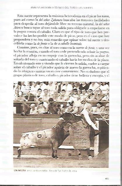 LAMINA COSSIO 50206: Un miura en la Feria de San Isidro de 2004