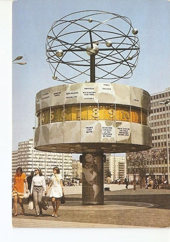 Postal 020525 : Berlin -Ost Weltuhr auf dem Alexanderplazt