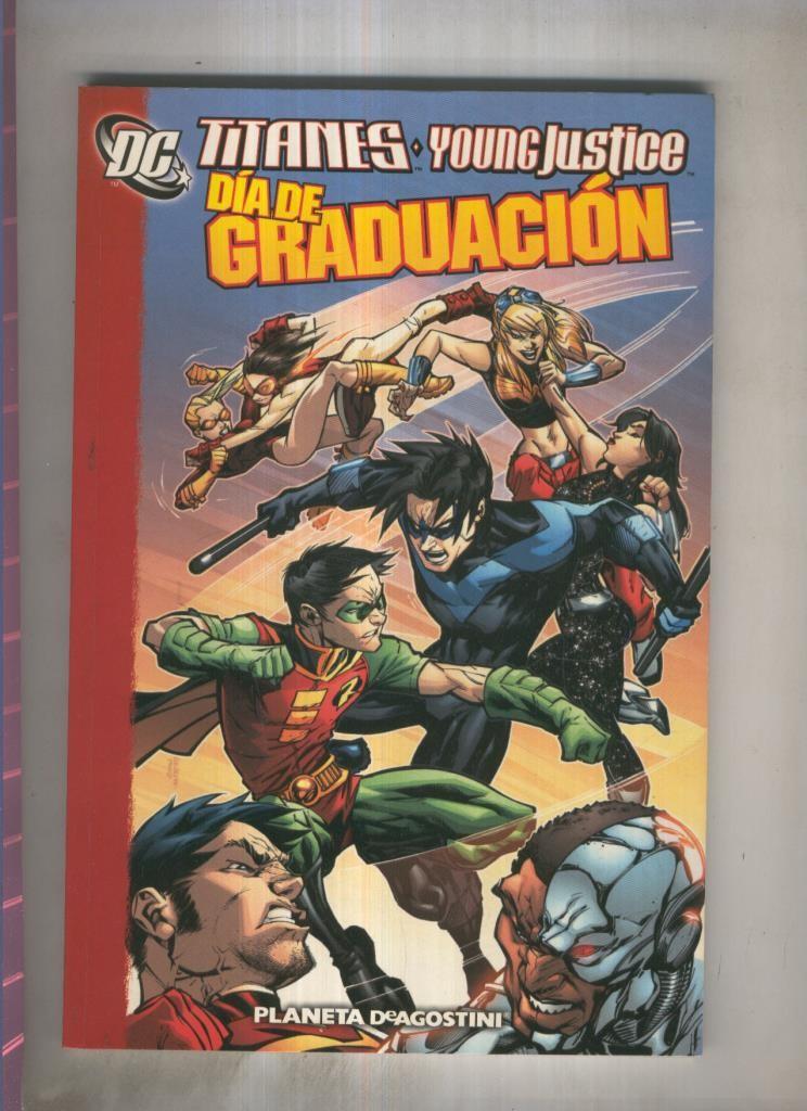 Titanes & Young Justice: Dia de graduacion