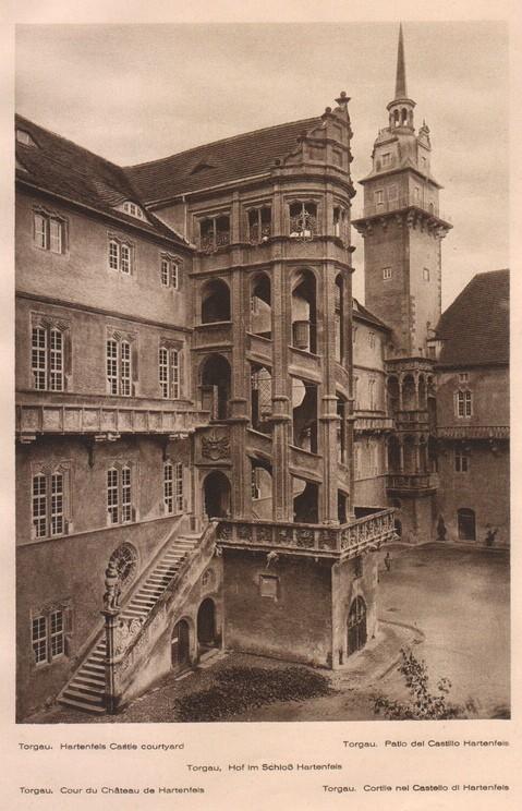 Lamina/Foto KURT HIELSCHE Deuschtland No. 102: TORGAU. HARTENFELS CASTLE COURTYARD