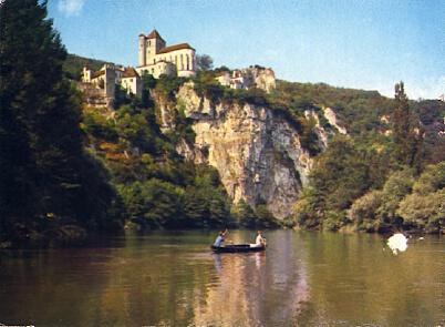 POSTAL 56139: Saint Cirq Lapopie (Lot) La Vallee du Lot