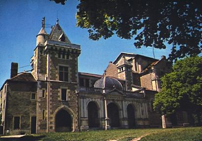 POSTAL 56192: Fontaine les Dijon Château au naquit St. Bernard en 1091