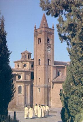 POSTAL 56338: Abbey of Monte Oliveto Maggiore Siena