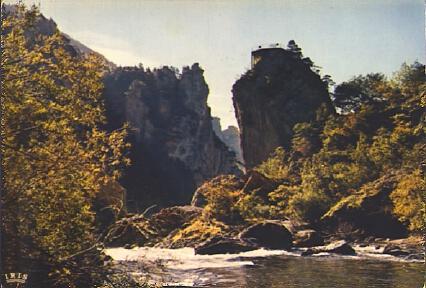 POSTAL 56505: Les Gorges du Tarn Le Pas de Soucy
