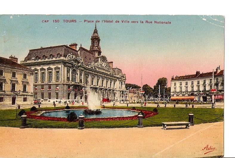 Postal 028826 : Tours - Place de lHotel de Ville vers la Rue Nationale