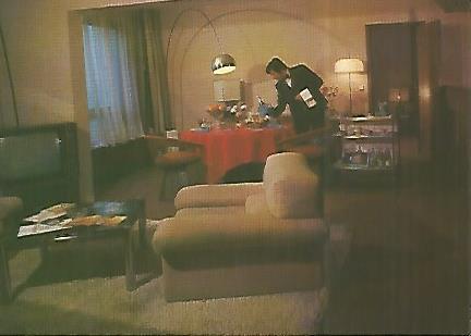 POSTAL 18332: Suite de lujo del Hotel Cosmos en Rusia