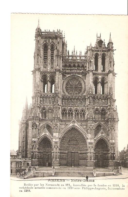 Postal 027253 : Brûlee par les Normands en 881. Amiens Notre-Dame