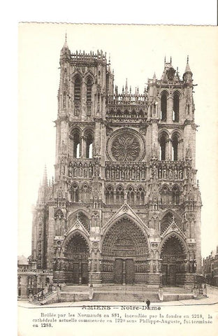 Postal 027253 : Brûlee par les Normands en 881. Amiens Notre-Dame