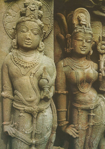 Lamina 029: Pareja escultorica de los templos de Khajuraho