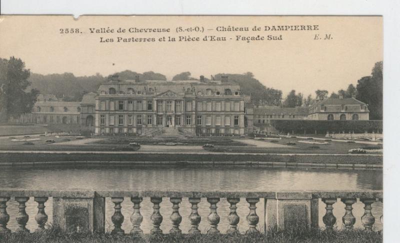 Postal B/N 0293 : Chateau de Dampierre: Les Parterres et la Piece D,Eau, Façade sud