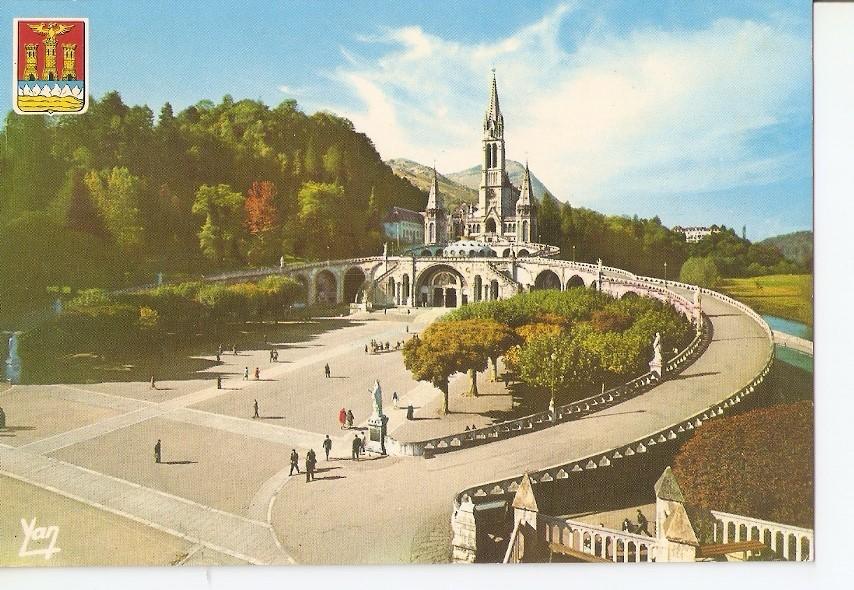 Postal 031286 : La Basilique et lEsplanade. Lourdes