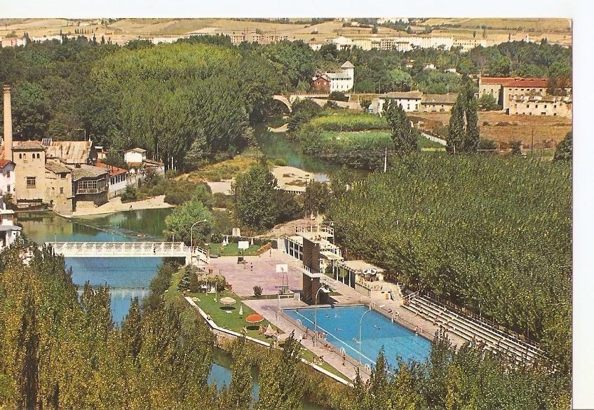 Postal 040897 : Pamplona. Club Natacion y paisaje Rio Arga