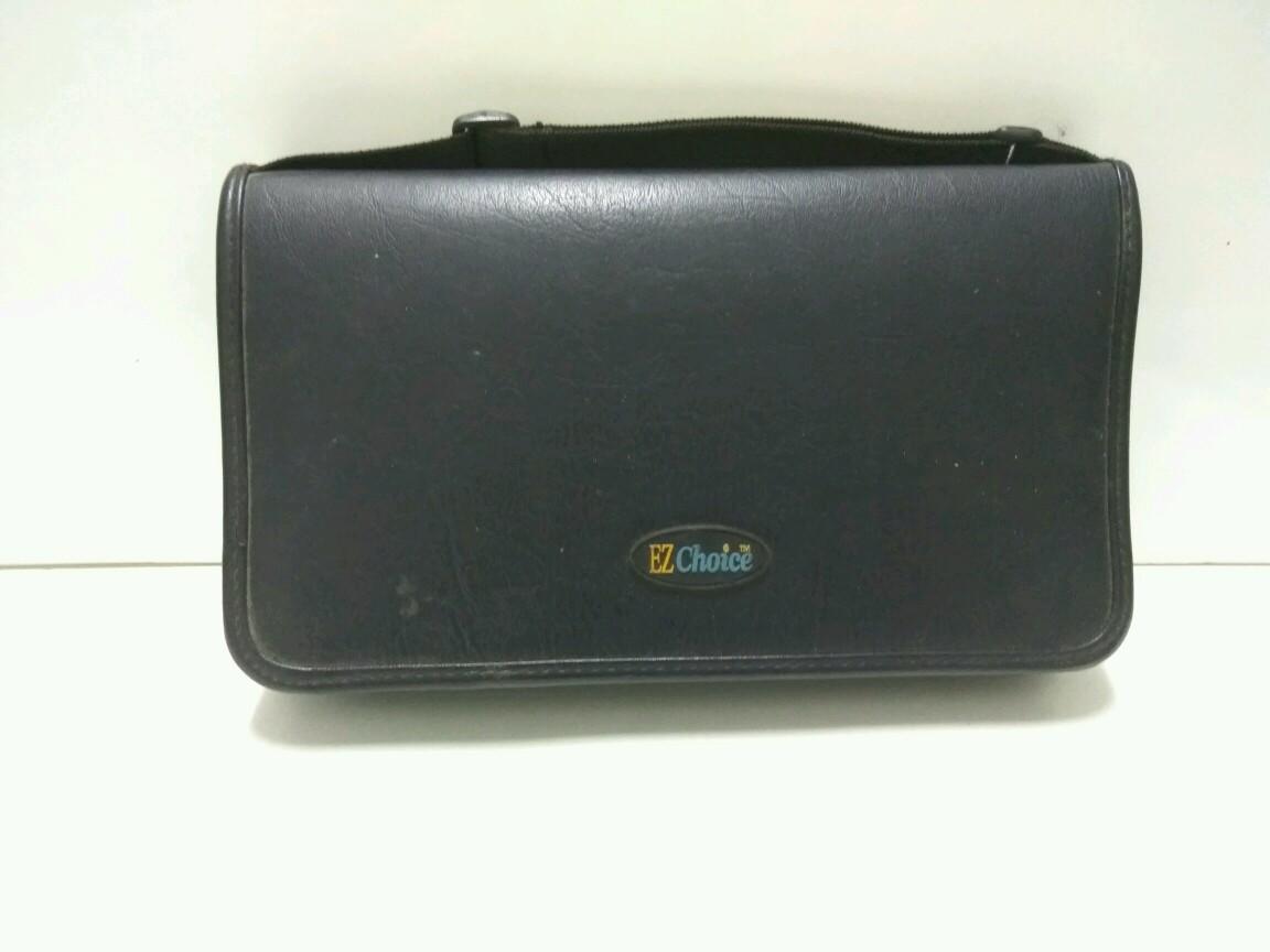 Estuche CD: ESTUCHE PARA 64 CDS con cremallera y Asa de trasporte EZ CHOICE
