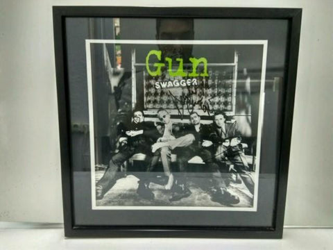 Autogrago/Autograph Vinilo: Disco del grupo escoces GUN - Swagger autografiado (1994)