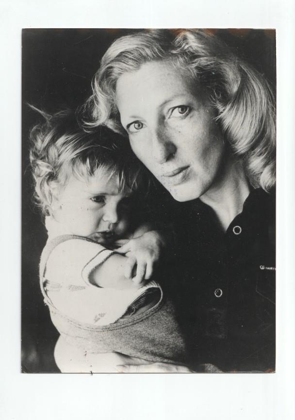 Foto Prensa numero 182: Sra Sonya McGought inicia campaña para su hijo