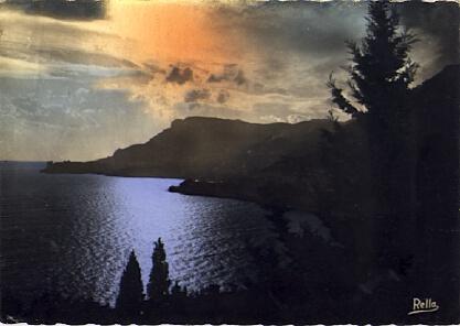 POSTAL 56817: La Cote d Azur La Principaute de Monaco et la Tête de Chien vues de Roquebrune