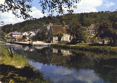 POSTAL 56860: Mailly la Ville (Yonne) Le canal du Nivernais et l hotel de l etoile