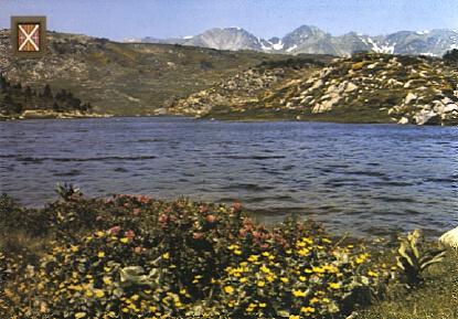 POSTAL 57011: Le Lac de Pradelles au fond le massif du Carlitte Cerdagne