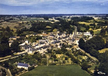POSTAL 57014: Clermont-Creans (Sarthe) Vue generale aerienne