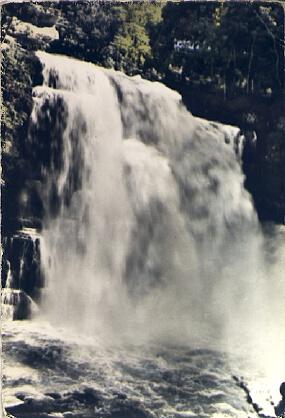 POSTAL 57106: Frontiere Franco-Suisse Villers-le-Lac Le saut du Doubs