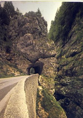 POSTAL 57117: Les Alpes du Dauphine Tunnel dans les Gorges de la Bourne