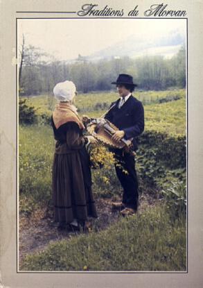 POSTAL 57124: Traditions du Morvan L aubade