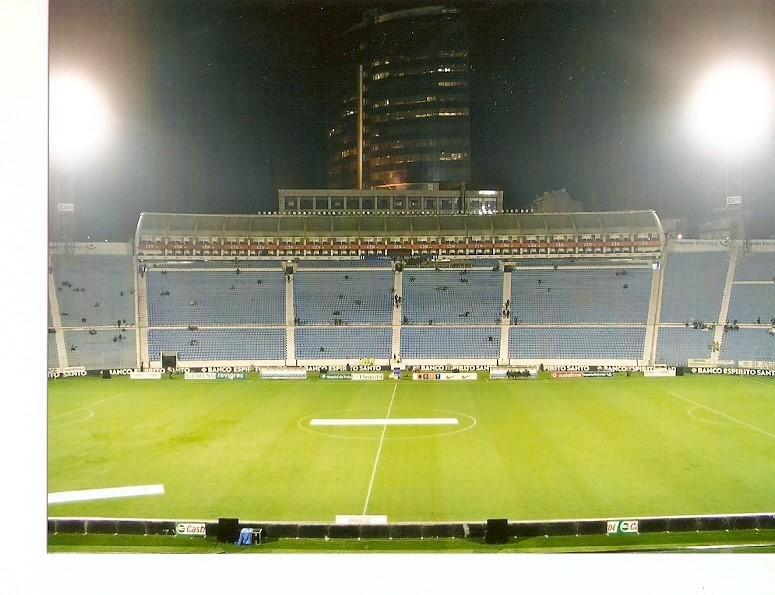 Foto Futbol 025368 : Estadio de futbol ?