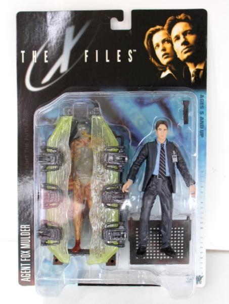 Figura/Figure: Agent FOX MULDER - THE X FILES (McFarlane) 