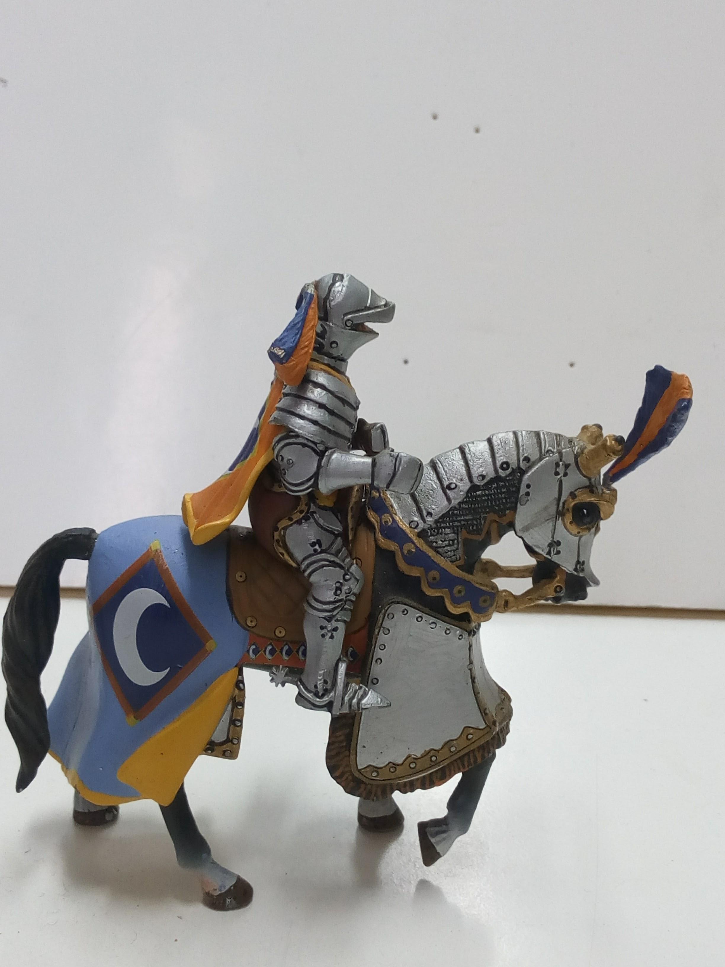 Figura metal de Caballero Medieval