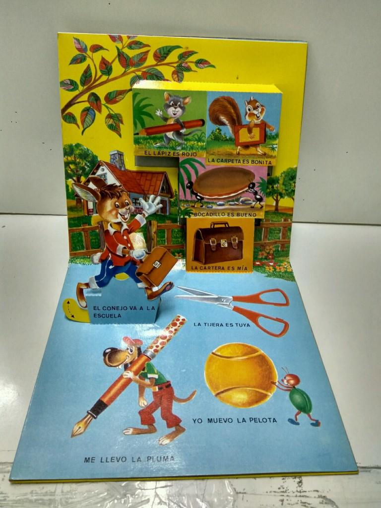 Serie Escuela, Numero 02: PRIMERA PALABRAS (Libro Desplegable)