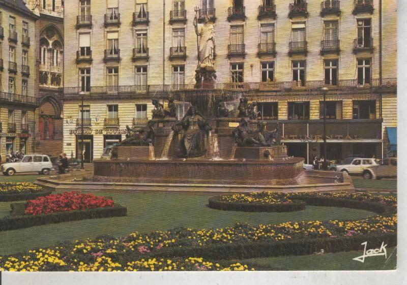 Postal 012104: La place Royale de Nantes