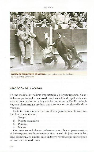 LAMINA COSSIO 50731: Cogida de Carnicerito de Mexio en 1945 en Barcelona