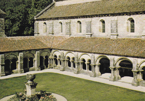 POSTAL 18533: Abbaye de Fontenay s XIII