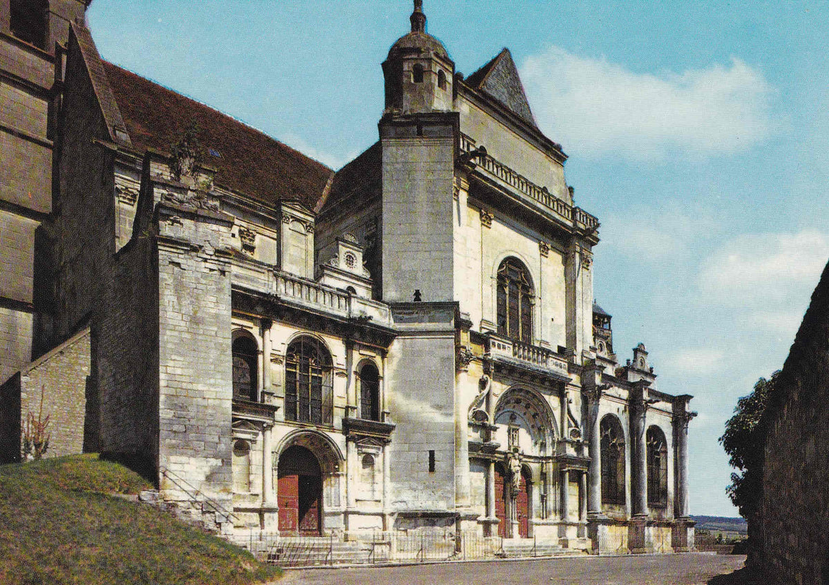 POSTAL 18610: Façade Eglise St. Pierre Tonnerre