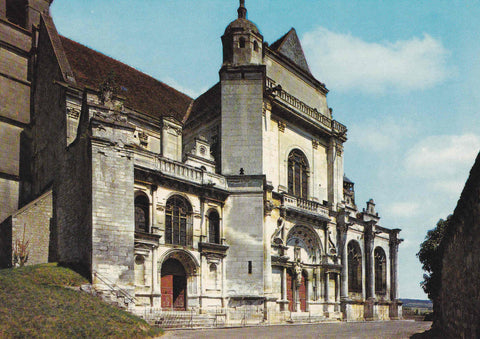 POSTAL 18610: Façade Eglise St. Pierre Tonnerre