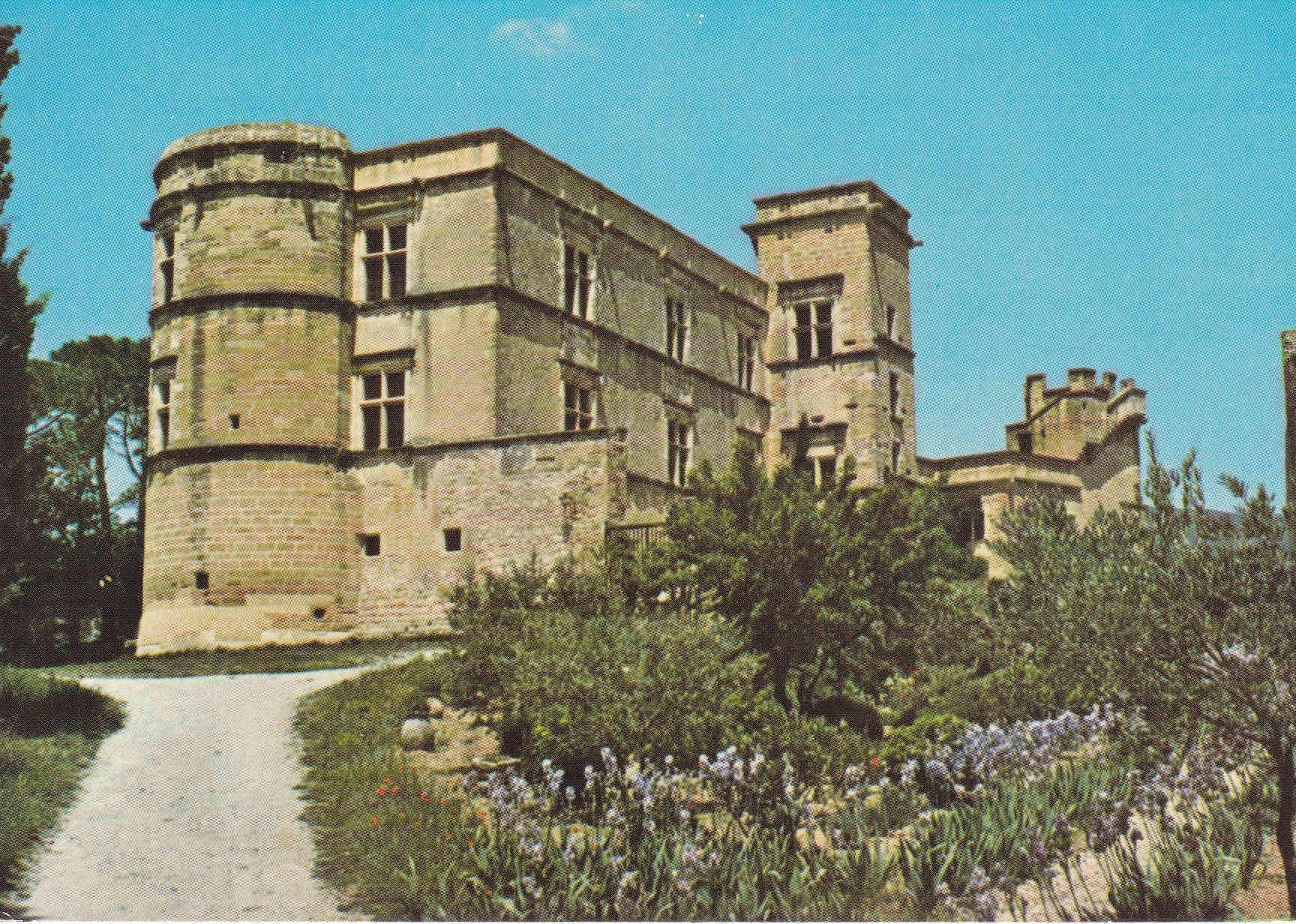 POSTAL 18640: Chateau de Lourmarin