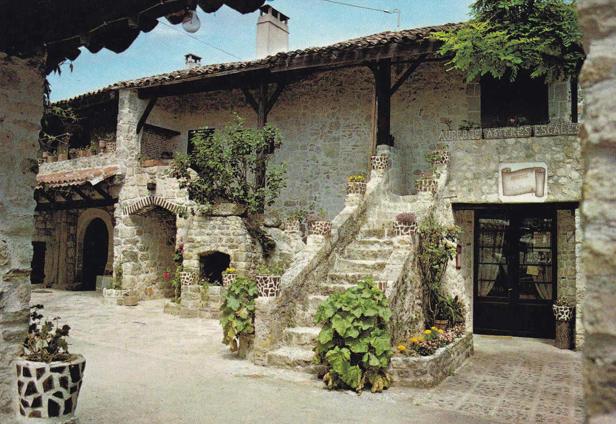 POSTAL 18655: Auberge as tres escales Clermot Dessous