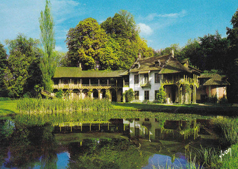 POSTAL 18699: Chateau de Versailles Le petit Trimon