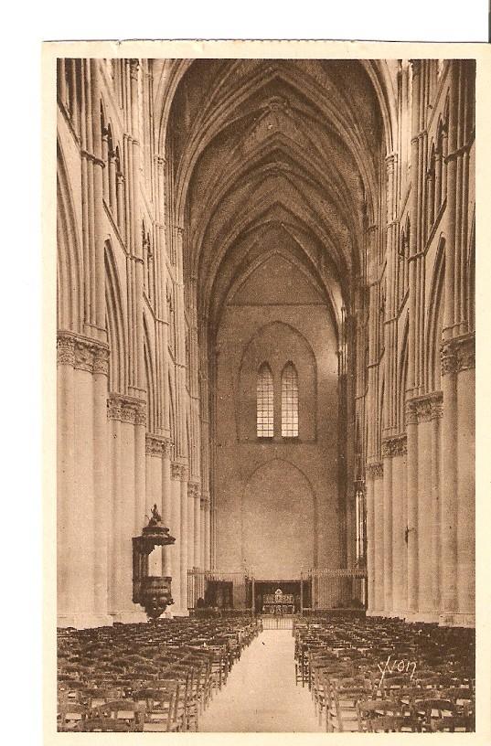 Postal 036179 : La Douce France. Reims (Marne). La Cathedrale - La Ned - Le Choeur