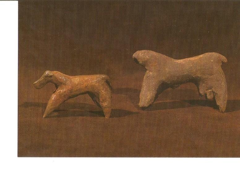 Postal 021214 : Terracotta figures of a cow and sheep or goat. Daima
