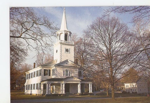Postal 029375 : Traditional centerpiece for a New England green or common this Church can be foun in Washington Conn