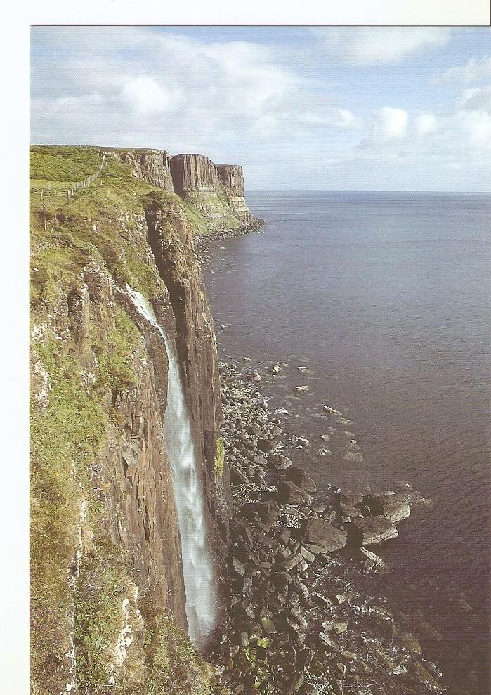 Postal 043726 : Kilt Rocks. Michael MacGregor
