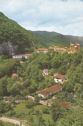 Postal 61629 : Covadonga. Vista general del Santuario