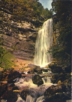 POSTAL 57186: Cascades du Herisson (Jura) Le grand saut
