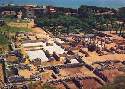 POSTAL 57337: Vista aerea de la Casa Romana n.o 1 y del Museo Monografico de Ampurias (Costa Brava)