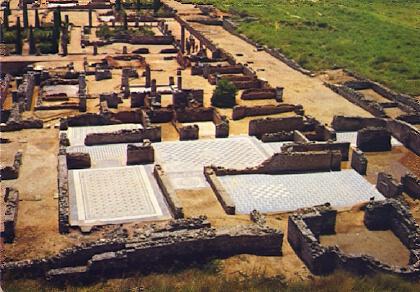 POSTAL 57344: Costa Brava Vista aerea de la zona de mosaicos de la Casa Romana no1 de Ampurias