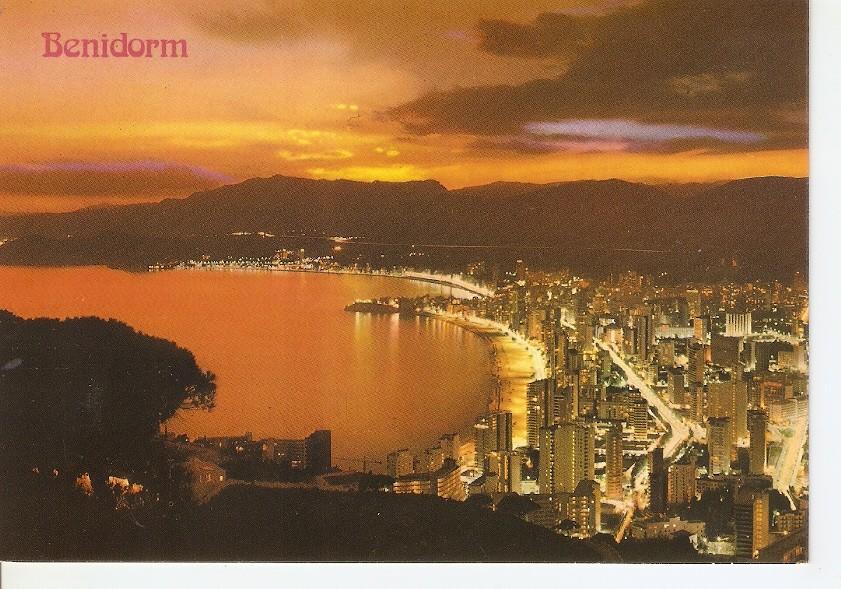 Postal 042901 : Benidorm (España). Atardecer